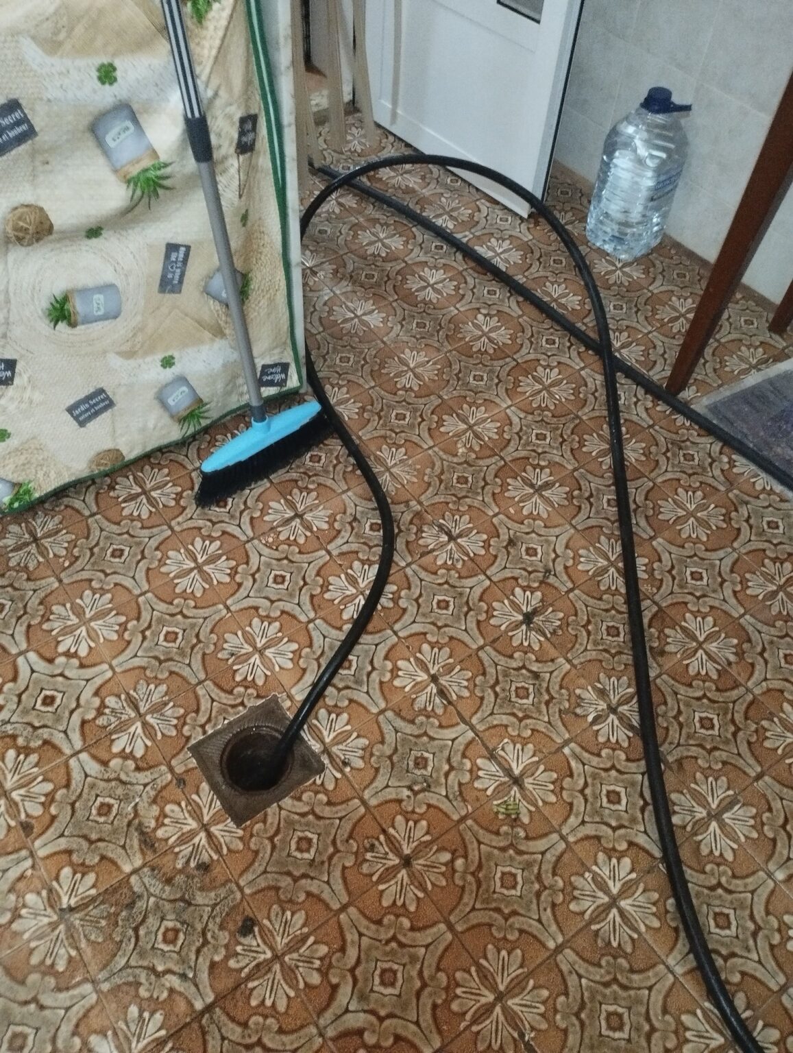 Reparación de filtraciones y roturas de tuberías en cocinas y baños en Valencia