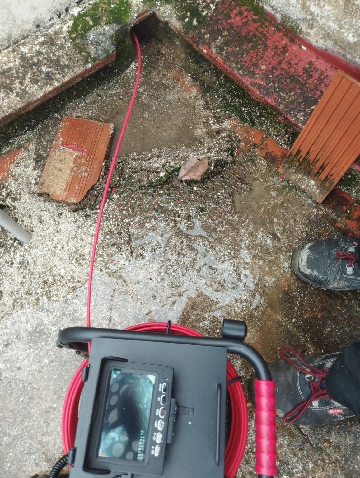 Fontanero a domicilio para averías de fontanería urgentes en Valencia