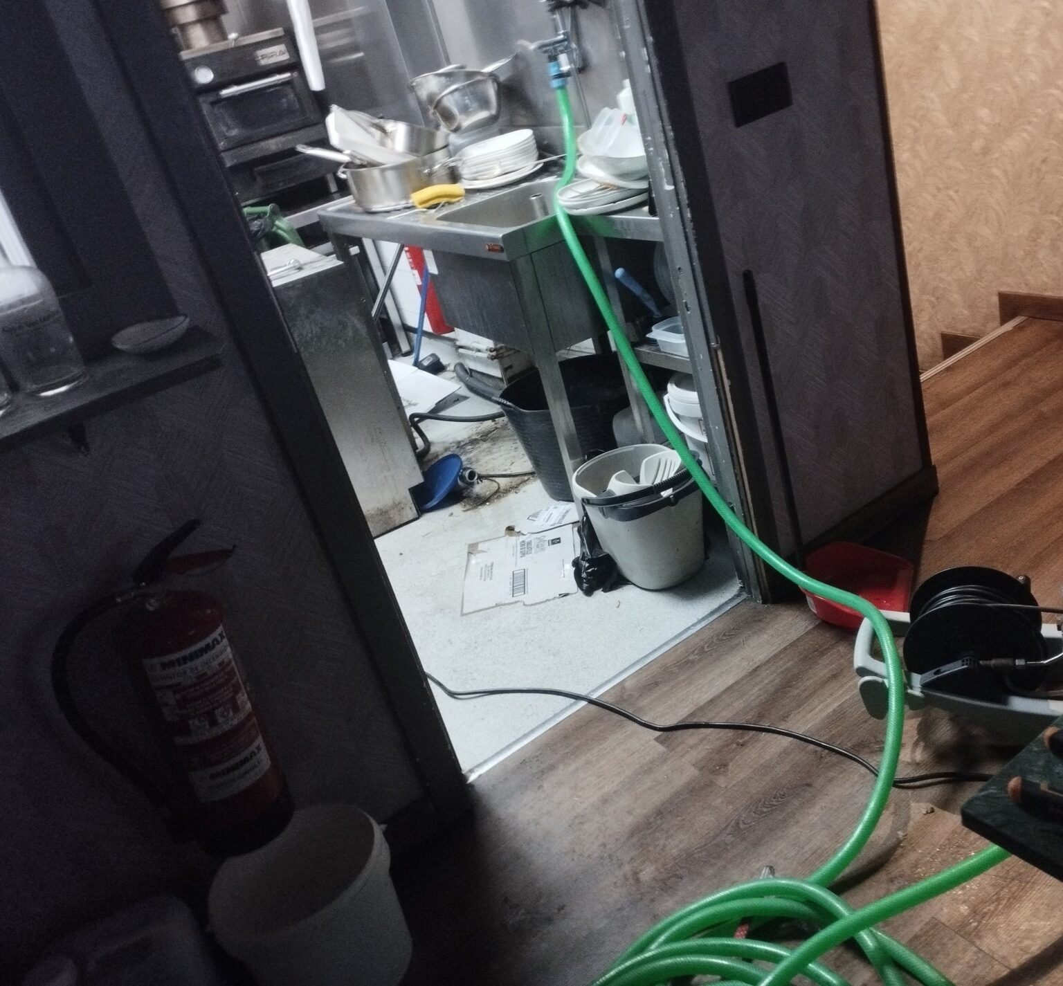 Grupo Reñoz instalación y sustitución de sanitarios grifería y tuberías de agua